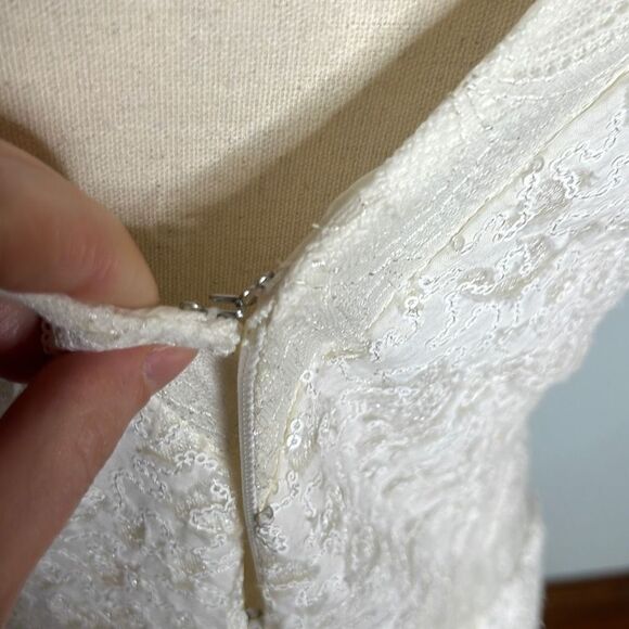 BCBG Maxazria Sequin Lace Sleeveless V Neck Off White A-line Women's Dress Size - Picture 9 of 15